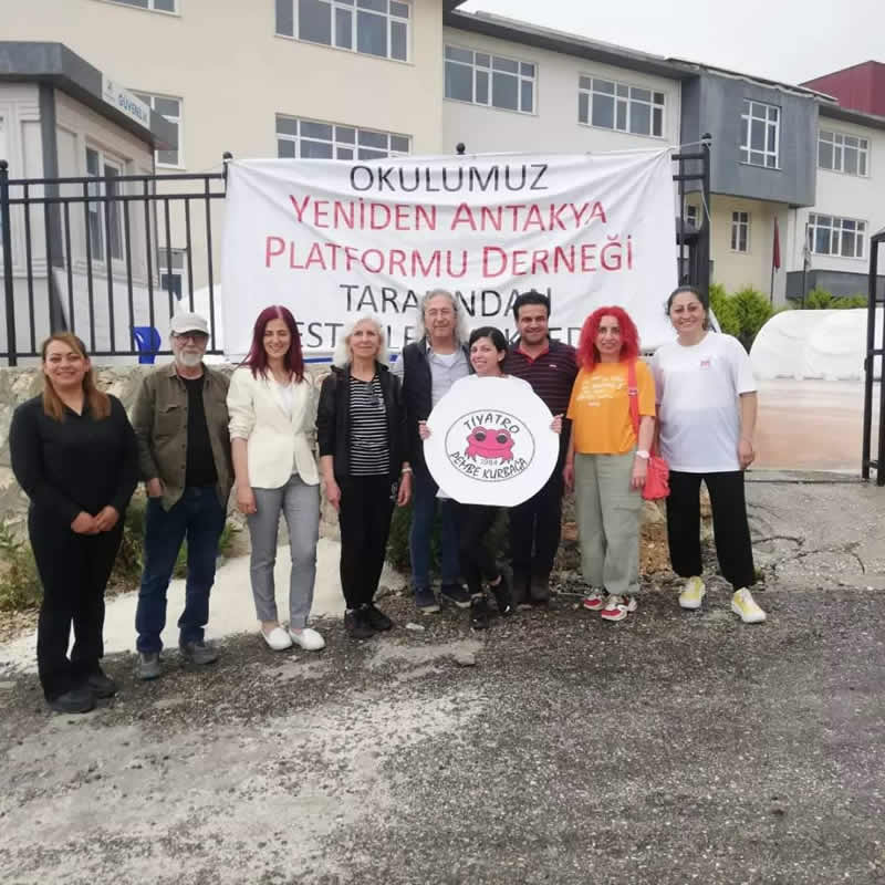 2023/TİYATRO PEMBE KURBAĞA EKİBİ